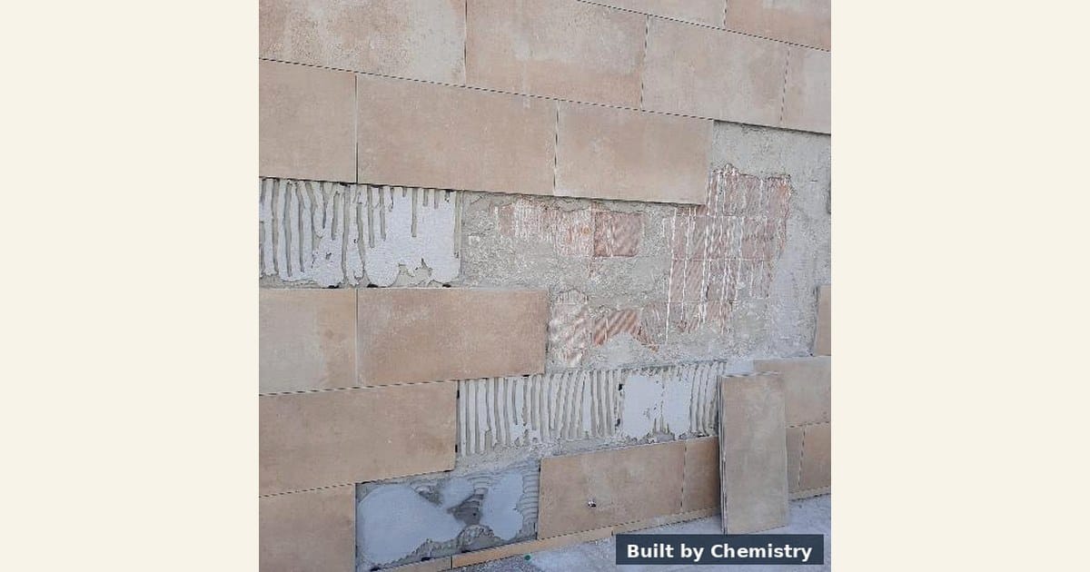 Why tiles fall off: inside a tile-adhesive failure